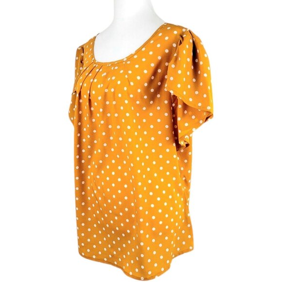 Women's Plus 2X Yellow Polka Dot Flutter Sleeve Blouse - Round Tiered Neckline - Picture 3 of 12
